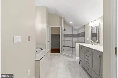 5279 Ballycastle Circle, Alexandria, VA 22315 - Photo 18