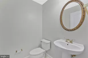 9546 Lagersfield Cir, Vienna, VA 22181 - Photo 22