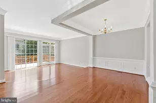 9546 Lagersfield Cir, Vienna, VA 22181 - Photo 16