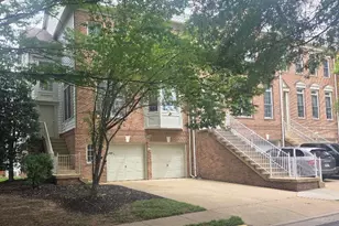 9546 Lagersfield Cir, Vienna, VA 22181 - Photo 2