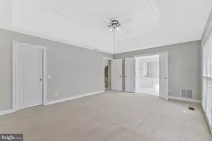 9546 Lagersfield Cir, Vienna, VA 22181 - Photo 30