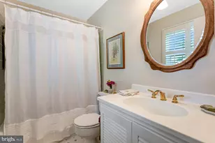 4401 Dolphin Ln, Alexandria, VA 22309 - Photo 18