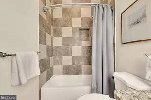 8604 Woodlawn Ct, Alexandria, VA 22309 - Photo 32
