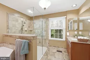 4308 Warner Ln, Chantilly, VA 20151 - Photo 26
