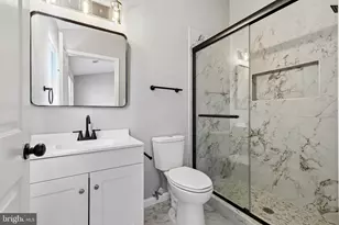 13598 Bathgate Dr, Herndon, VA 20171 - Photo 24