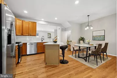 13598 Bathgate Drive, Herndon, VA 20171 - Photo 6