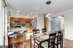 6069 Crown Royal Cir, Alexandria, VA 22310 - Photo 8