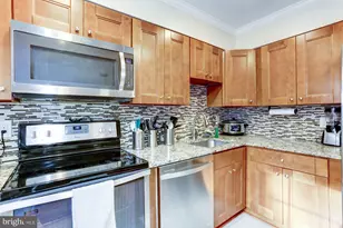 6069 Crown Royal Cir, Alexandria, VA 22310 - Photo 12