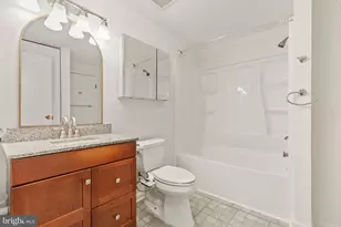 5712 Round Top Ln, Burke, VA 22015 - Photo 22