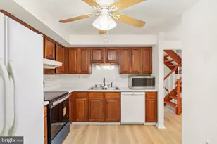 5712 Round Top Ln, Burke, VA 22015 - Photo 12