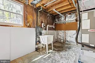 5712 Round Top Ln, Burke, VA 22015 - Photo 28