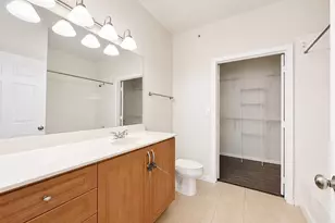 12925 Centre Park Cir, Herndon, VA 20171 - Photo 18