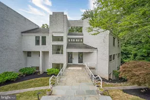 7545 Potomac Fall Rd, McLean, VA 22102 - Photo 2