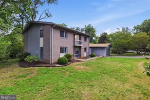 8804 Mansion Farm Pl, Alexandria, VA 22309 - Photo 2