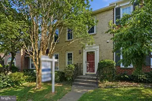 10429 Red Granite Terrace, Oakton, VA 22124 - Photo 2