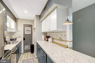 8360 Dunham Ct, Springfield, VA 22152 - Photo 14