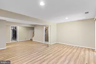 8073 Morning Meadow Ct, Alexandria, VA 22315 - Photo 28