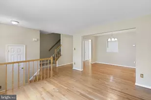 8073 Morning Meadow Ct, Alexandria, VA 22315 - Photo 8
