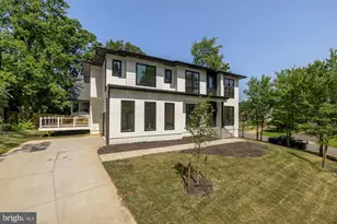 2000 Oswald Pl, Falls Church, VA 22043 - Photo 2