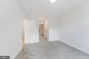 8220 Crestwood Heights Dr, McLean, VA 22102 - Photo 32