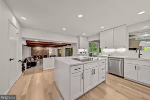 6706 Pine Creek Ct, McLean, VA 22101 - Photo 10
