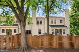 7710 Baird Ct, Lorton, VA 22079 - Photo 22