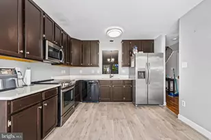 7710 Baird Ct, Lorton, VA 22079 - Photo 4