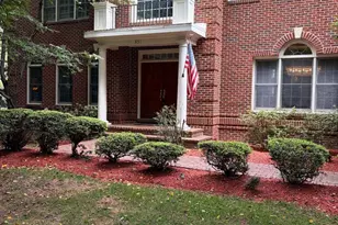 851 Forestville Meadows Dr, Great Falls, VA 22066 - Photo 2