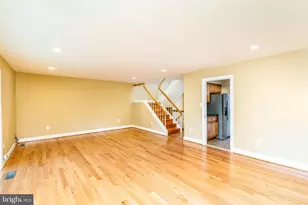 3134 Delburne Ct, Fairfax, VA 22031 - Photo 6