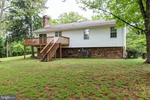 10535 Brevity Dr, Great Falls, VA 22066 - Photo 34
