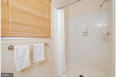 10535 Brevity Drive, Great Falls, VA 22066 - Photo 26