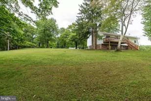 10535 Brevity Dr, Great Falls, VA 22066 - Photo 36