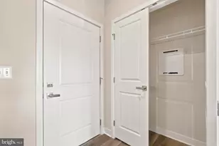 4399 Peach Lily Ln, Chantilly, VA 20151 - Photo 4