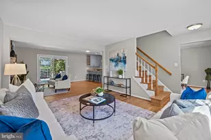 9556 Pine Bough Pl, Vienna, VA 22181 - Photo 6