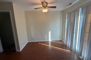 5515 Woodlawn Manor Ct, Alexandria, VA 22309 - Photo 6