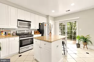 1591 Leeds Castle Dr, Vienna, VA 22182 - Photo 12