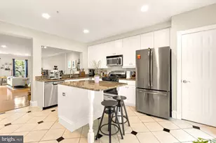 1591 Leeds Castle Dr, Vienna, VA 22182 - Photo 10