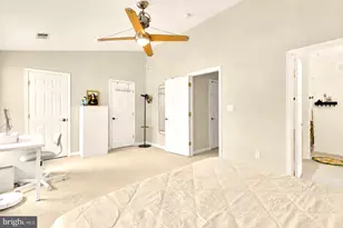 1591 Leeds Castle Dr, Vienna, VA 22182 - Photo 20