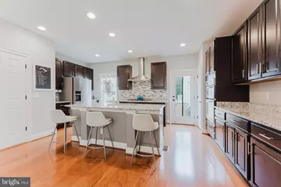 9441 Canonbury Square, Fairfax, VA 22031 - Photo 4