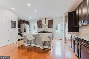 9441 Canonbury Square, Fairfax, VA 22031 - Photo 4