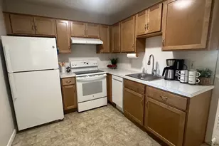 2503 Glengyle Dr, Vienna, VA 22181 - Photo 8