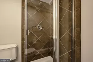 9005 Chickawane Ct, Alexandria, VA 22309 - Photo 54