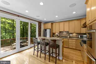 3431 Putnam St, Falls Church, VA 22042 - Photo 32