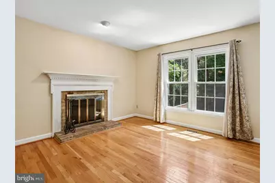5194 Kimscott Court, Annandale, VA 22003 - Photo 4
