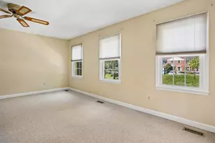5194 Kimscott Ct, Annandale, VA 22003 - Photo 12