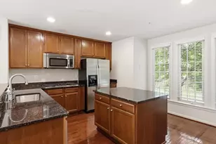 3153 Blue Barn Way, Fairfax, VA 22031 - Photo 10