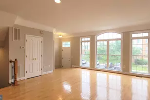 5344 Blue Aster Cir, Centreville, VA 20120 - Photo 2