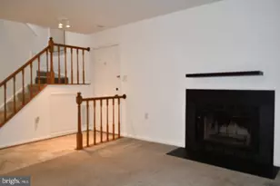 14380 Gringsby Ct, Centreville, VA 20120 - Photo 4