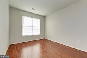 11371 Aristotle Dr, Fairfax, VA 22030 - Photo 10