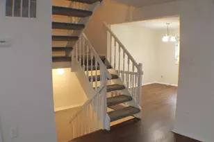7915 Tyson Oaks Cir, Vienna, VA 22182 - Photo 10